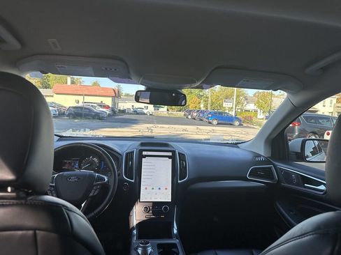 Used 2022 Ford Edge Titanium image 36