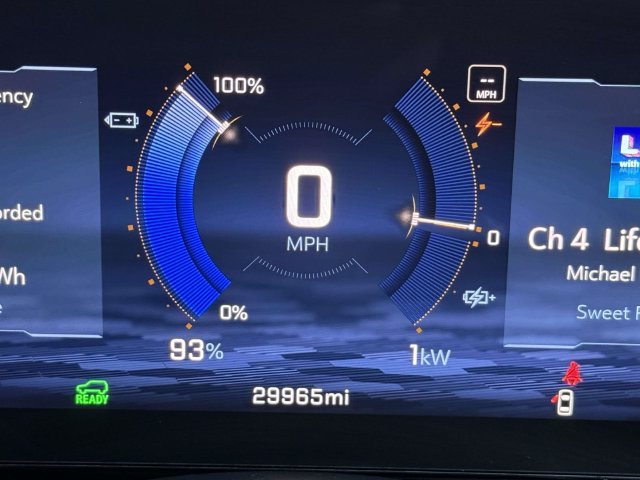 Used 2024 Chevrolet Equinox EV LT FWD image 24