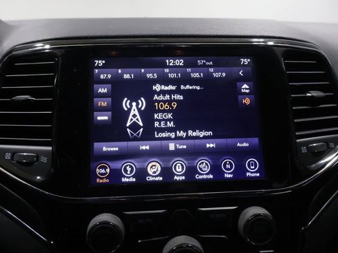 Used 2019 Jeep Grand Cherokee Limited image 26