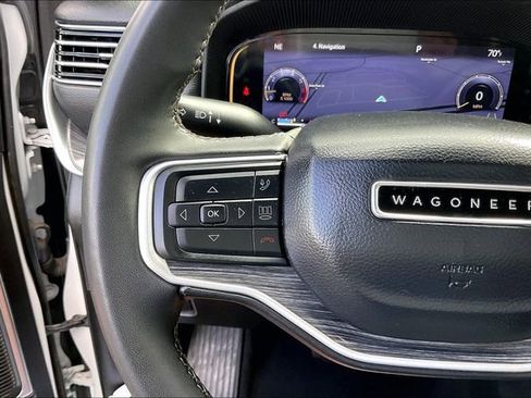 Certified 2023 Jeep Wagoneer L Series II RWD image 18