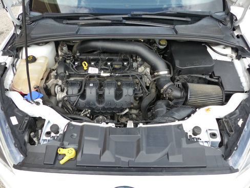 Used 2017 Ford Focus ST FWD image 18