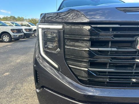 Used 2022 GMC Sierra 1500 Elevation image 20