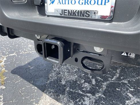 Used 2025 Ford F350 XLT w/ Black Appearance Package image 11