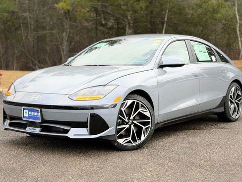 New 2025 Hyundai Ioniq 6 SEL image 1