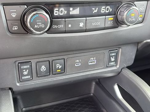 Certified 2024 Nissan Frontier SL w/ Technology Package AWD/4WD image 20