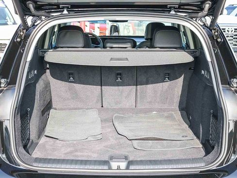 Used 2025 Audi Q6 e-tron Premium w/ Convenience Package image 40