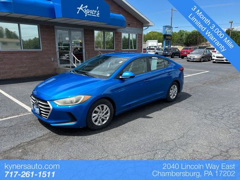 Used 2017 Hyundai Elantra SE FWD image 1