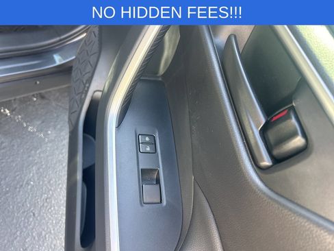 Used 2022 Toyota RAV4 LE FWD image 16