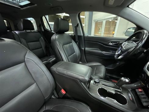 Used 2019 GMC Acadia SLT w/ Black Edition AWD/4WD image 30