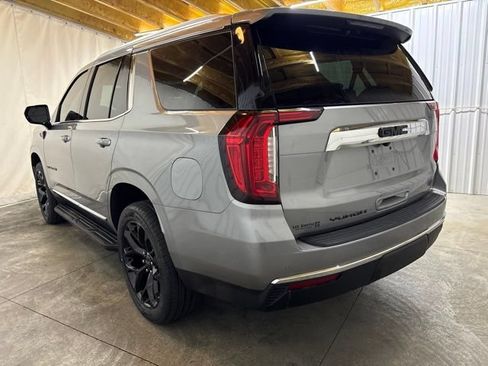 Used 2023 GMC Yukon SLT AWD/4WD image 8