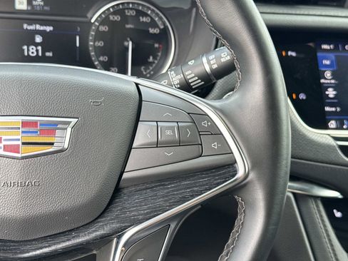 Certified 2025 Cadillac XT5 Premium Luxury image 33