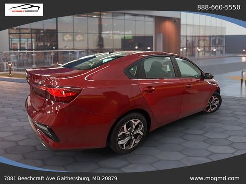 Used 2021 Kia Forte LXS FWD image 4