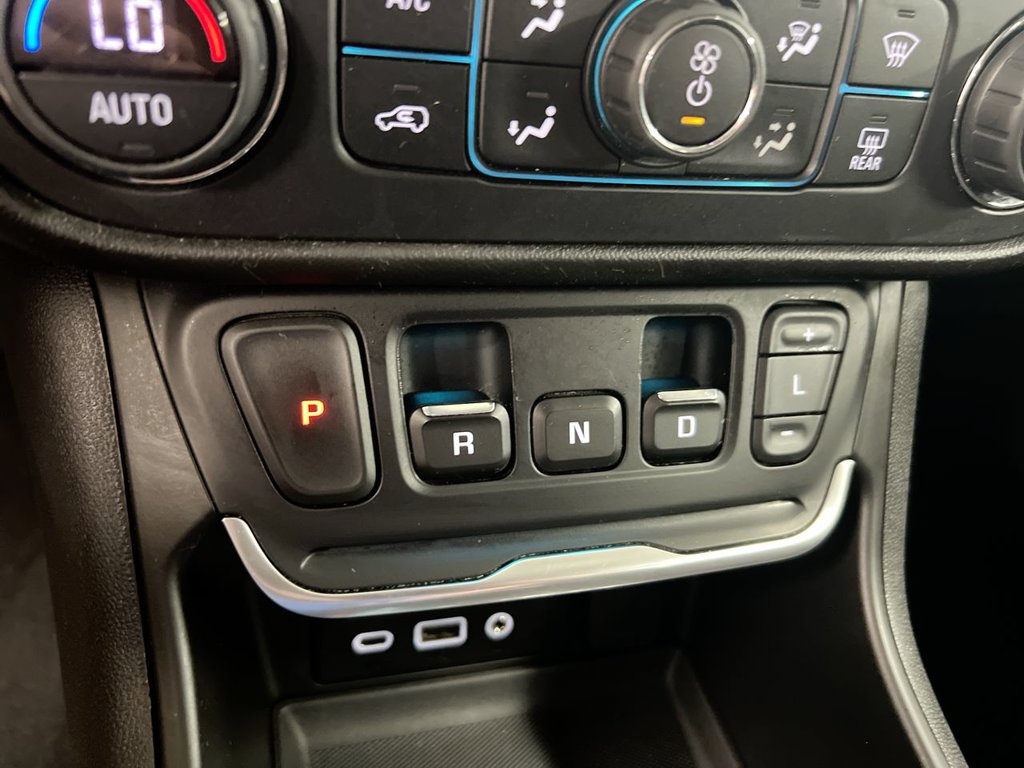 Used 2018 GMC Terrain SLE w/ Driver Convenience Package FWD image 18