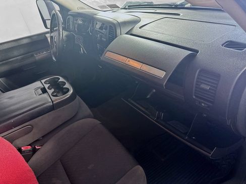 Used 2009 GMC Sierra 2500 SLE w/ Convenience Package RWD image 29