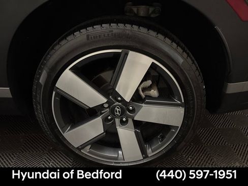 Used 2025 Hyundai Santa Fe Limited AWD/4WD image 33