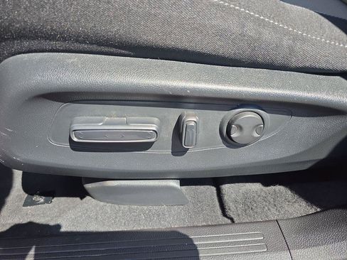 Used 2024 Honda CR-V EX image 7