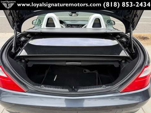 Used 2012 Mercedes-Benz SLK 250 image 9