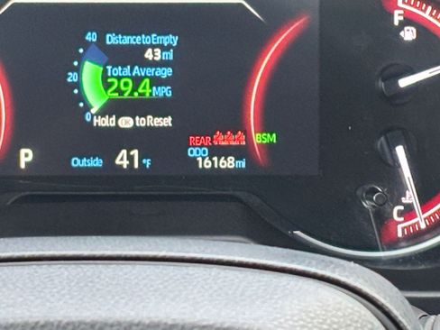 Used 2025 Toyota RAV4 XLE image 41