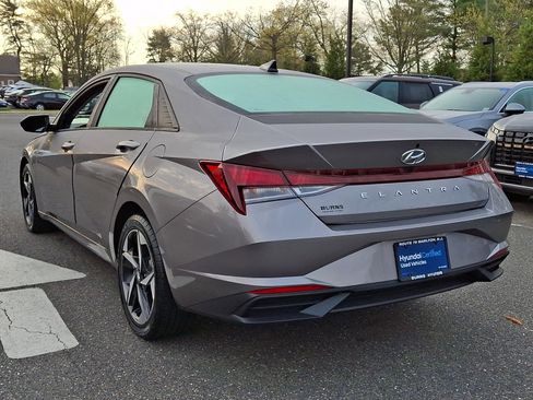 Certified 2023 Hyundai Elantra SEL w/ Convenience Package image 7