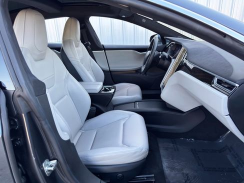 Used 2016 Tesla Model S 90D image 15