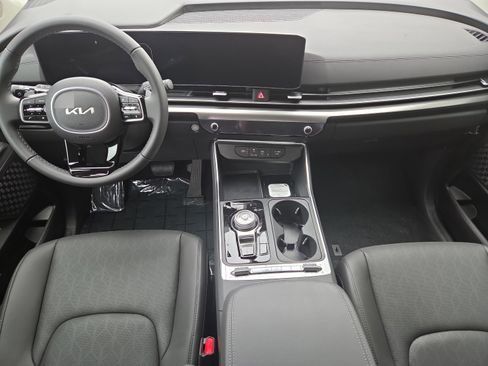 New 2026 Kia Carnival SX FWD image 25