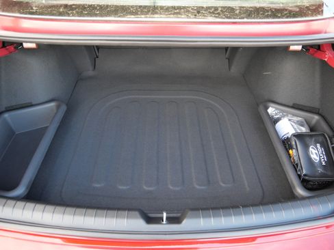 Certified 2023 Hyundai Sonata SEL w/ Preferred Accessory Package image 18