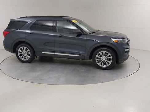 Certified 2023 Ford Explorer XLT w/ Equipment Group 202A AWD/4WD image 13