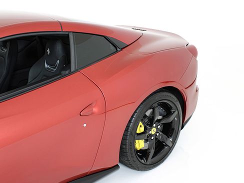 Certified 2023 Ferrari Portofino M RWD image 7