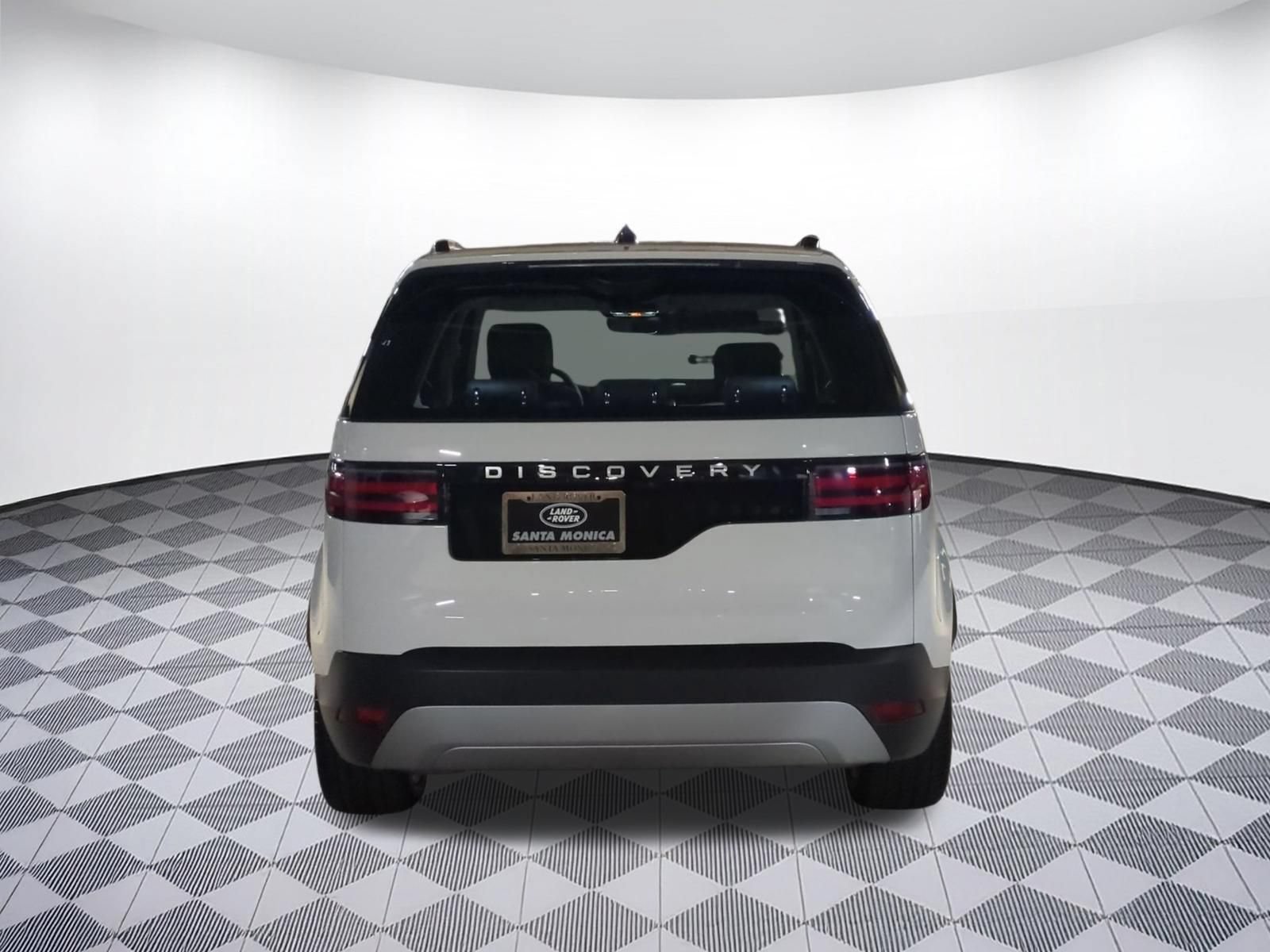 New 2026 Land Rover Discovery S AWD/4WD image 4