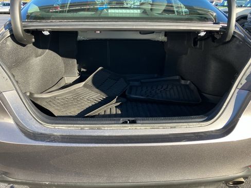 Used 2021 Toyota Camry XLE w/ Navigation Package image 32