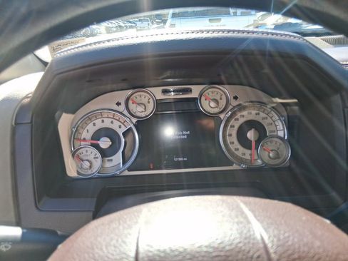 Used 2017 RAM 3500 Laramie Longhorn image 15