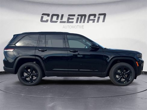 New 2025 Jeep Grand Cherokee Limited w/ Luxury Tech Group II image 6