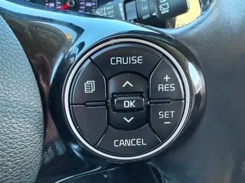 Used 2020 Kia Soul EX FWD image 17