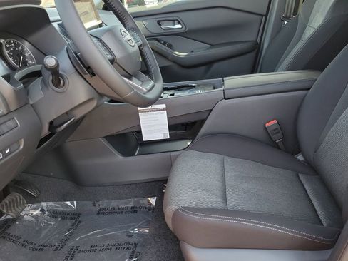 New 2026 Nissan Rogue SV FWD image 17