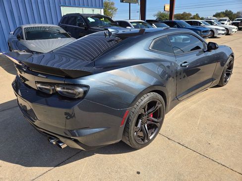 Used 2019 Chevrolet Camaro SS image 4