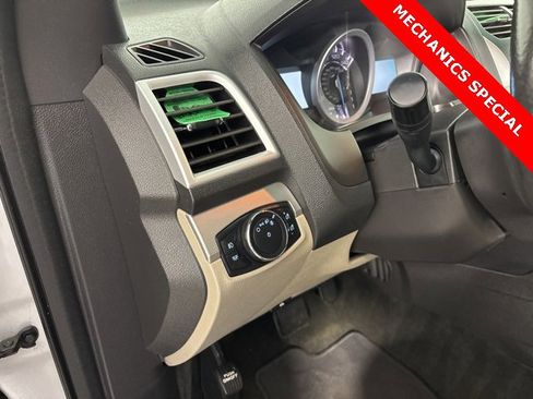Used 2015 Ford Explorer XLT w/ Equipment Group 202B image 15