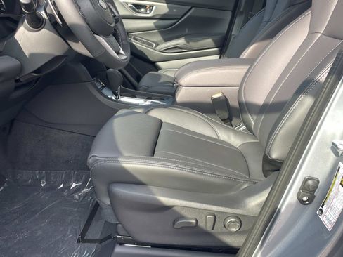 New 2025 Subaru Ascent Limited w/ Popular Package #1 image 10