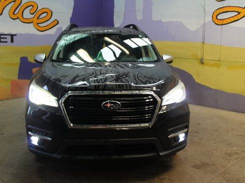 Used 2019 Subaru Ascent Touring image 3