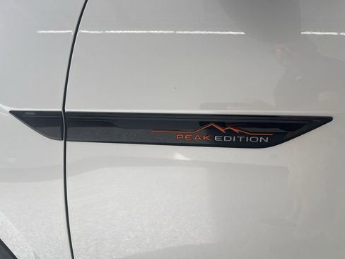 New 2026 Volkswagen Atlas Peak Edition AWD/4WD image 12