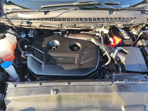 Used 2017 Ford Edge SEL w/ Equipment Group 201A FWD image 7