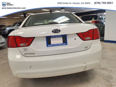 Used 2009 Kia Optima LX image 25