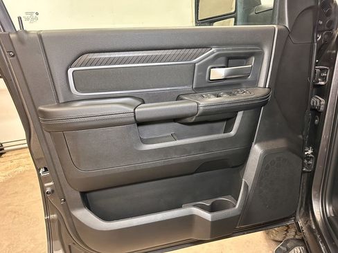 New 2026 RAM 2500 Big Horn AWD/4WD image 18