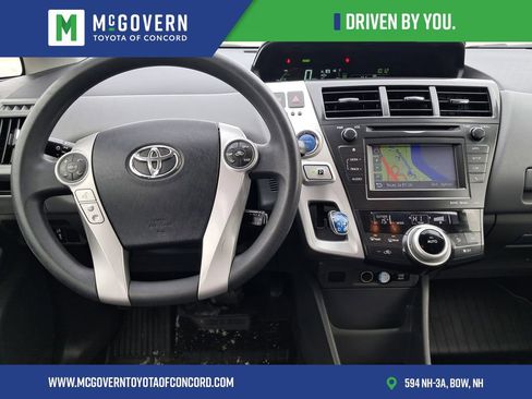 Used 2014 Toyota Prius V Three image 14