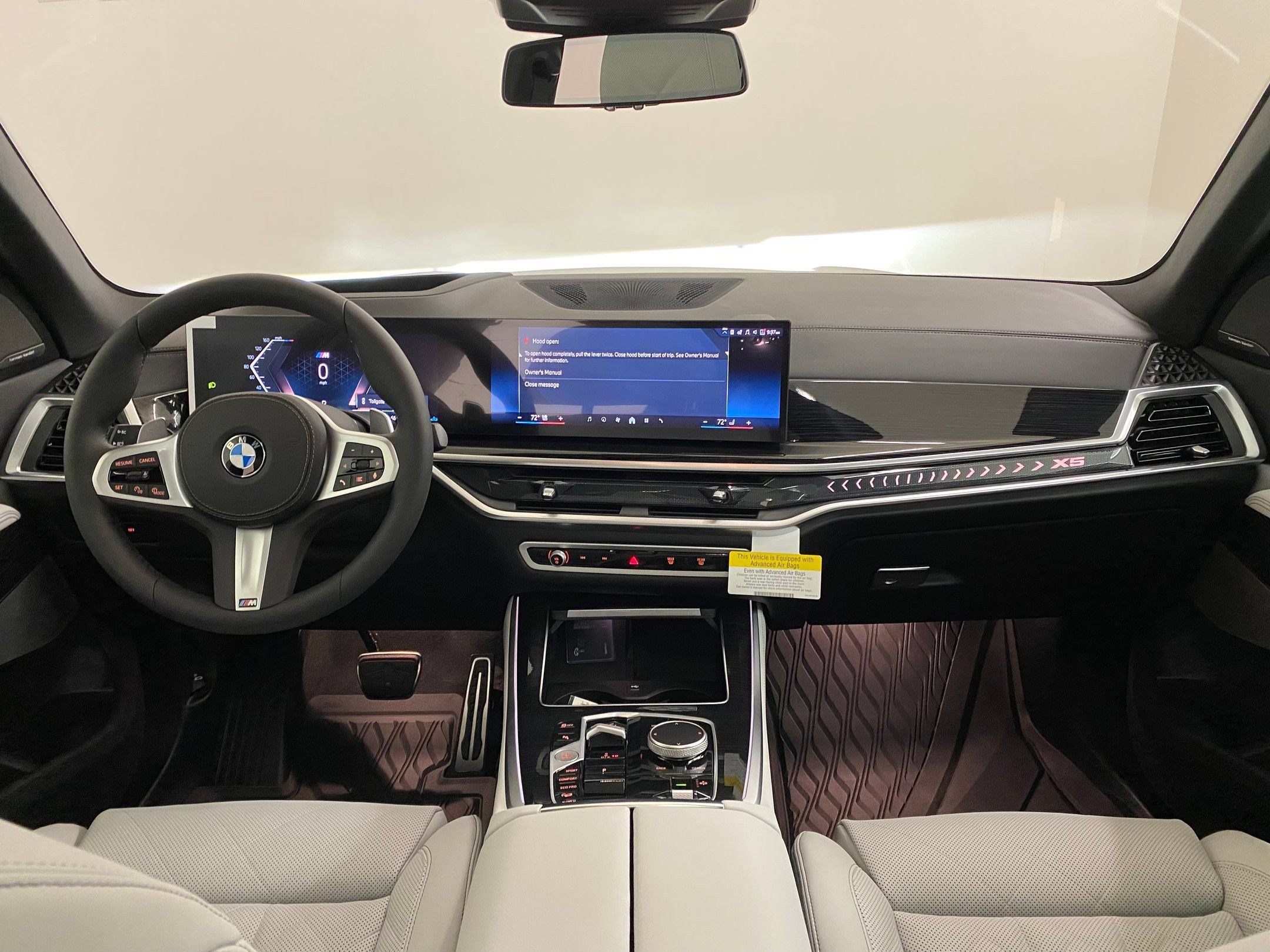 Used 2026 BMW X5 xDrive40i w/ M Sport Package AWD/4WD image 14