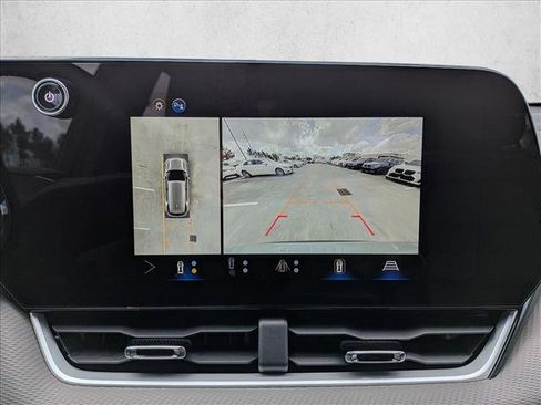 Used 2026 Chevrolet Equinox LT w/ Convenience Package II image 14