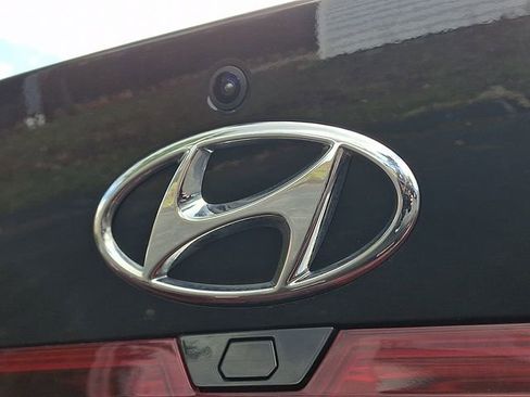 Used 2023 Hyundai Elantra SEL w/ Convenience Package FWD image 29