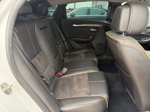 Used 2014 Chevrolet Impala LT w/ Premium Seating Package FWD image 20