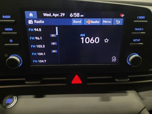 Used 2023 Hyundai Elantra SEL w/ Cargo Package FWD image 25