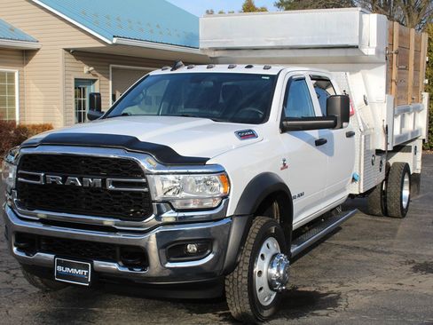 Used 2021 RAM 5500 Tradesman w/ Chrome Appearance Group image 12