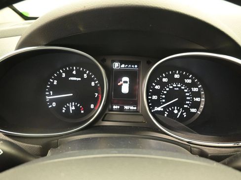 Used 2018 Hyundai Santa Fe FWD image 12